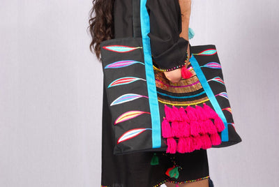 Embroidered Tote Bag with Tassels - Atelieruae